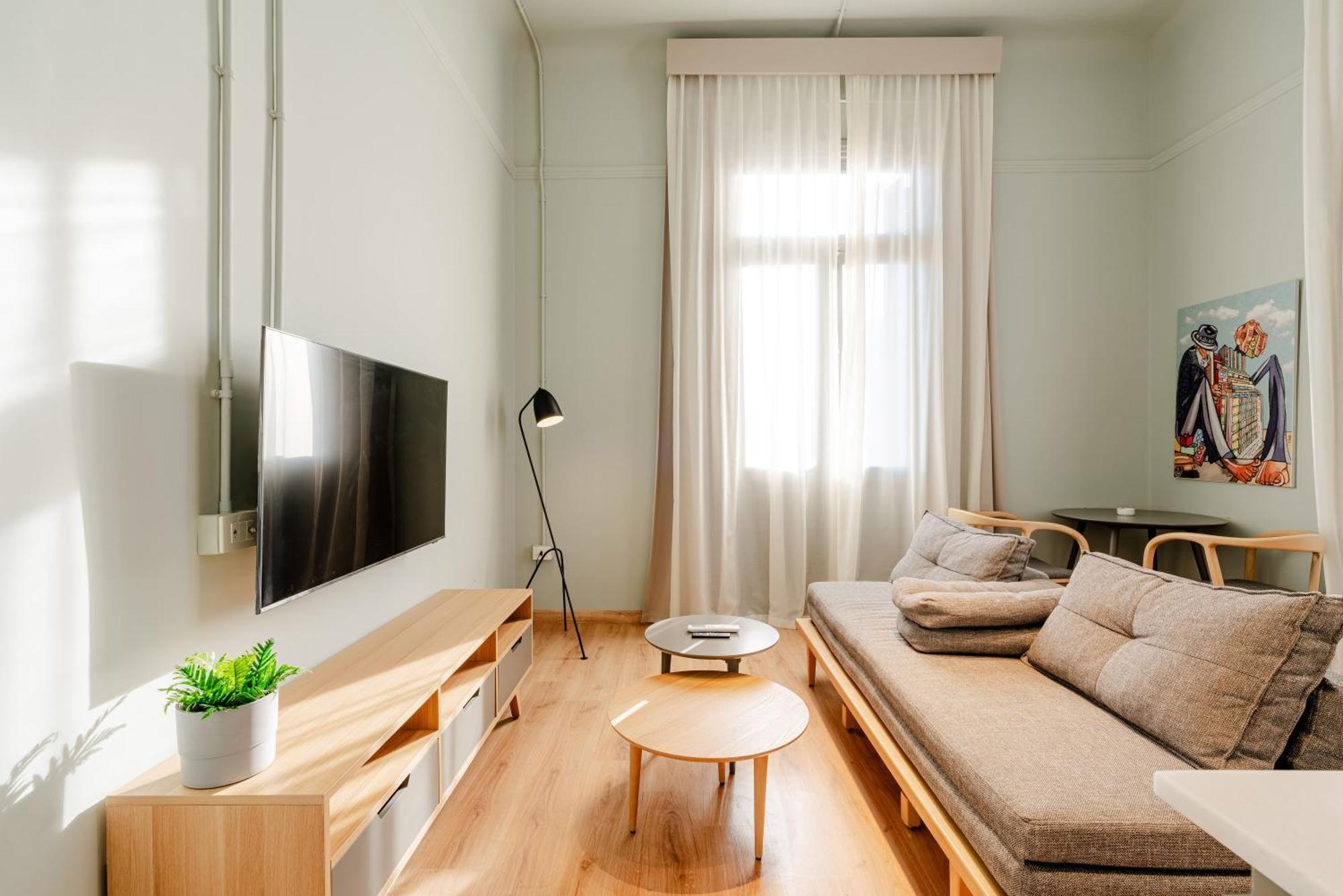 Grey L Studio Apartments Downtown Alexandria Menasce House Экстерьер фото