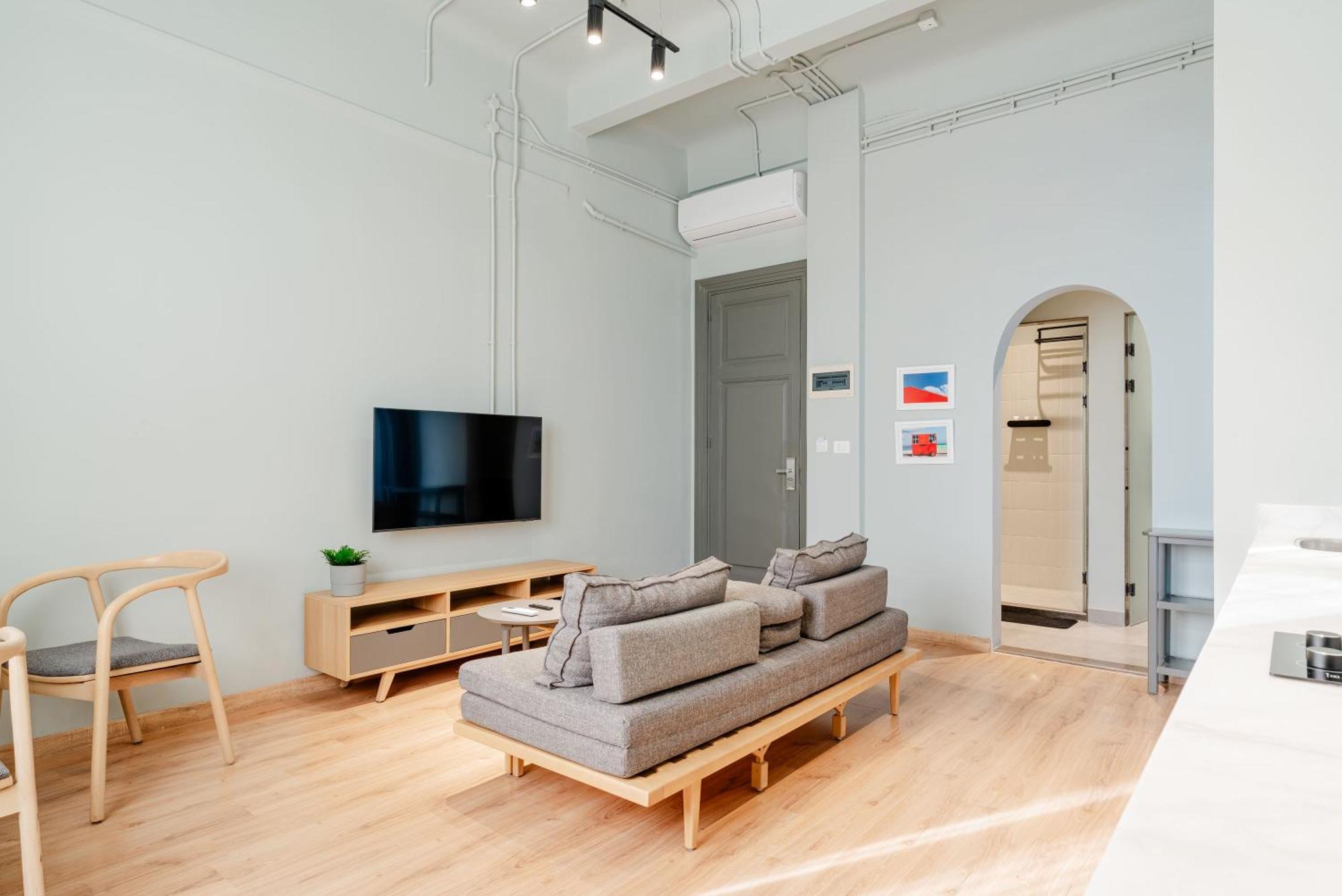 Grey L Studio Apartments Downtown Alexandria Menasce House Экстерьер фото