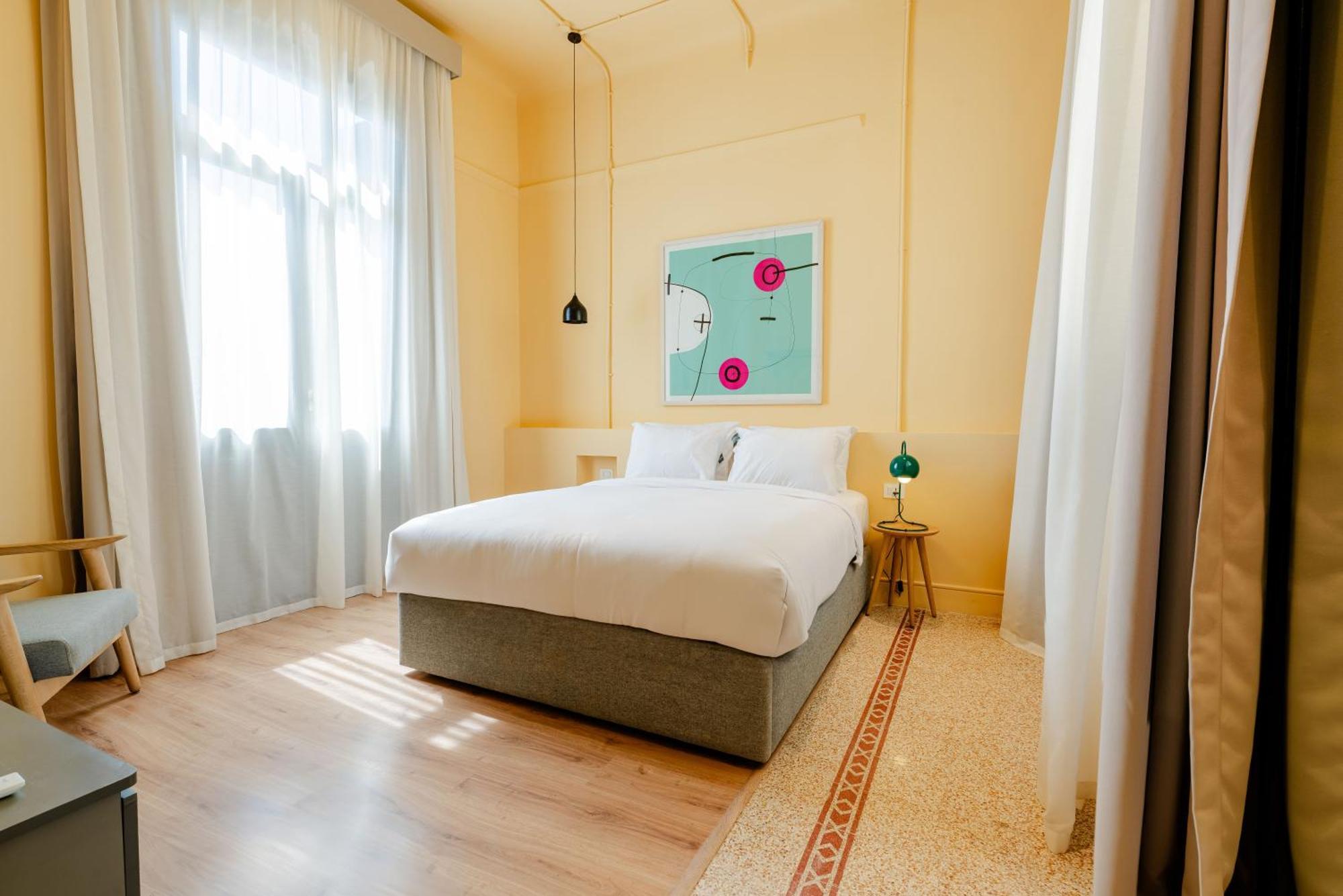 Grey L Studio Apartments Downtown Alexandria Menasce House Экстерьер фото