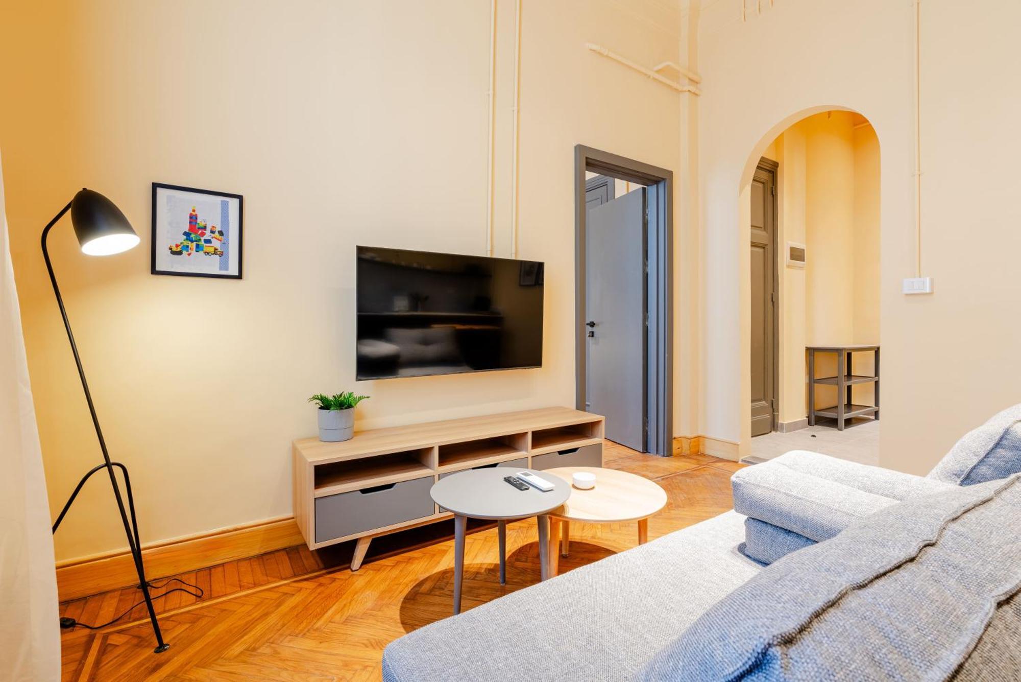 Grey L Studio Apartments Downtown Alexandria Menasce House Экстерьер фото