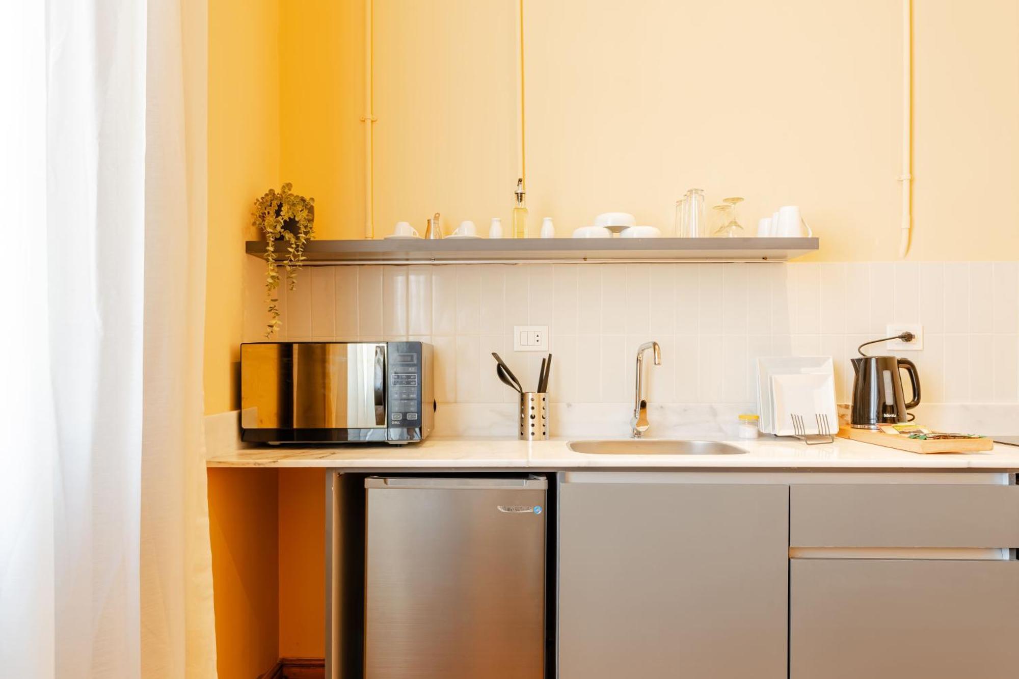Grey L Studio Apartments Downtown Alexandria Menasce House Экстерьер фото